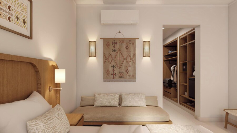 JAZ Viva Casa Maza, Almaza Bay