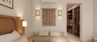 JAZ Viva Casa Maza, Almaza Bay