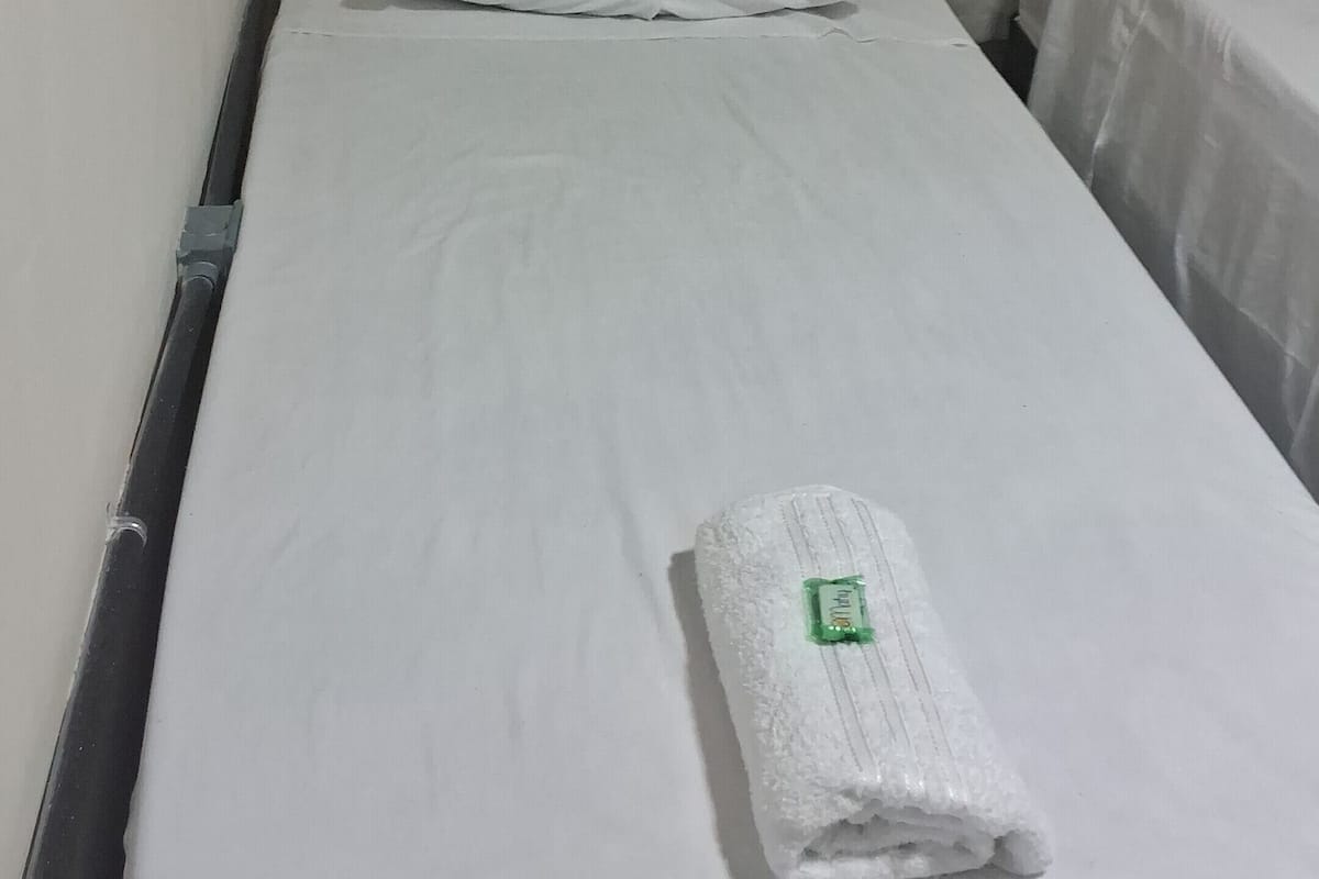 Chambre Triple Confort, accessible aux personnes à mobilité réduite