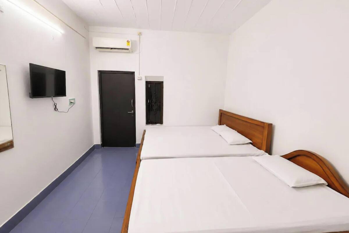 Deluxe Quadruple Room, Air conditioning | View from room