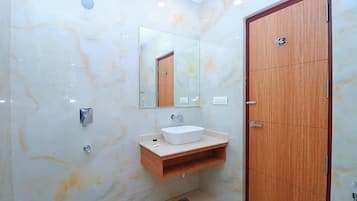 Dobbeltrom – deluxe, aircondition | Bad