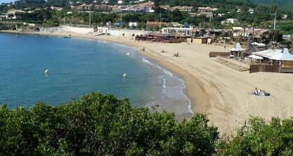 200 m from the sea – Villa with private pool – up to 10 guests