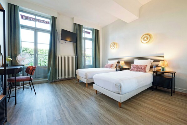 Superior Double Room | Free WiFi - Hôtel en Ville (Autun)