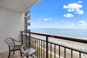 Property grounds - Salty Air & Ocean Views – 10th Floor Retreat (Myrtle Beach)