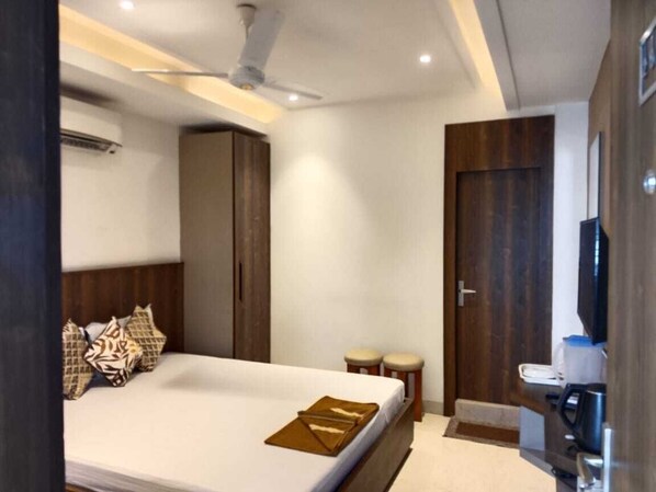 Deluxe Double Room - Eennra Kaansabbati (Paschim Medinipur Sadar)