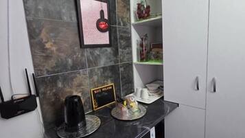 Zweibettzimmer | Eigene Küche