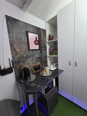 Habitación con 2 camas individuales | Cocina privada