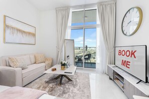 TV - Free housekeeping visits during your stay - StayShort - Modern New Studio in Arjan that Sleeps 4 (Arjan)