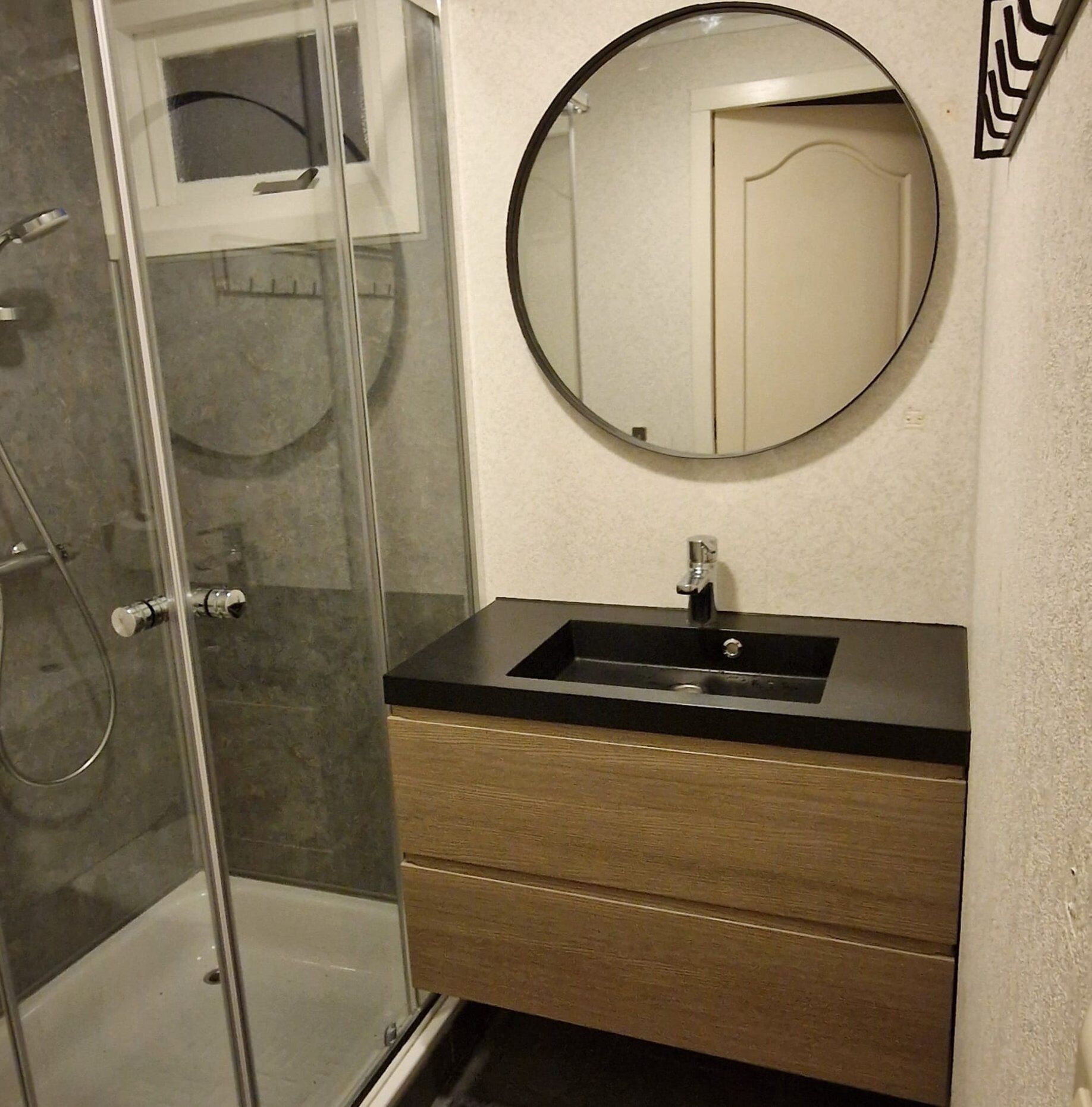 Shower, hair dryer, towels, toilet paper