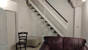 Interior - Apartment 'Lamapecora - Salone' with Balcony, Wi-Fi and Air Conditioning (Fasano)