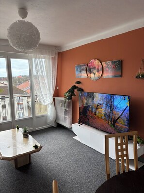 Interior - Bright 75m2 3-bedroom Apartment with a largebalcony - fully equipped (Vittel)