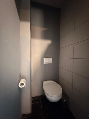 Bathroom - Mountain & Sea Retreat Lapcici (Lapcici)