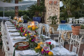 Outdoor dining - Hotiday Villa Neptunus (Forio)