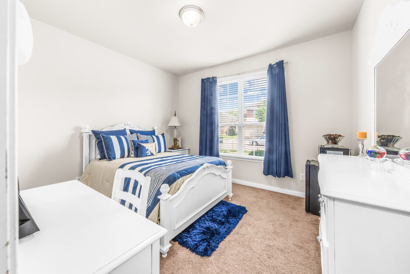 1 chambre, bureau, Wi-Fi, draps fournis