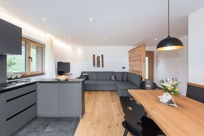 Interior - The Lodge apartment is located on the first floor with a view of the Dolomites. (Villanders)