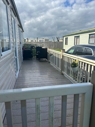 2 Bed - Sleeps 6 - Free Parking - Pets