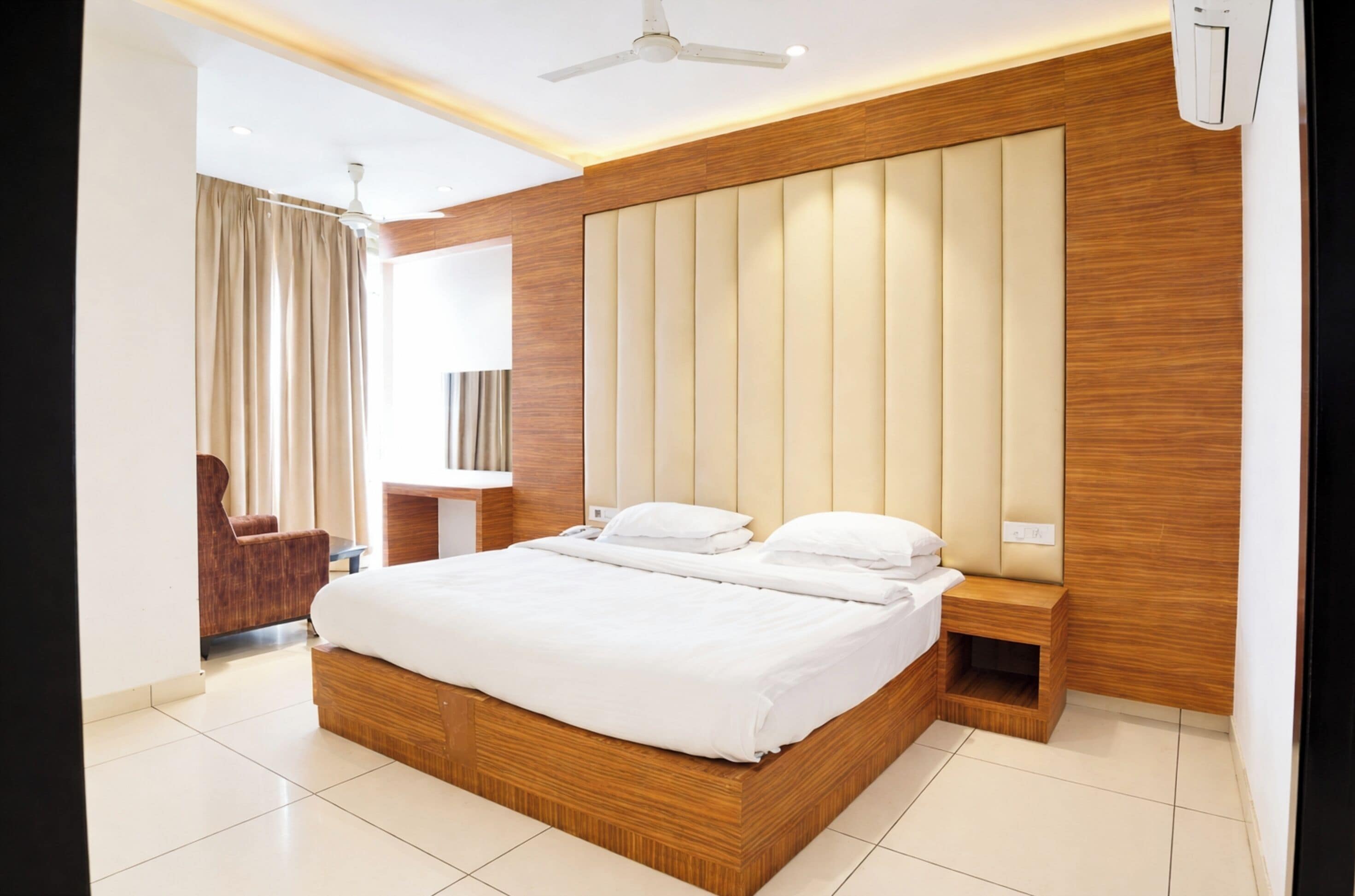 Standard Double Room | Hypo-allergenic bedding, desk, free WiFi