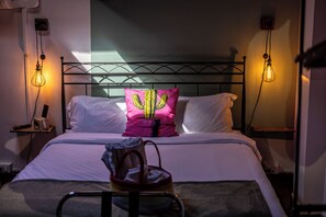 Leilighet – comfort, privat bad, byutsikt | Individuelt dekorert, individuelt innredet og skrivebord