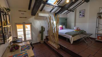 Comfort Apartment, Private Bathroom, City View