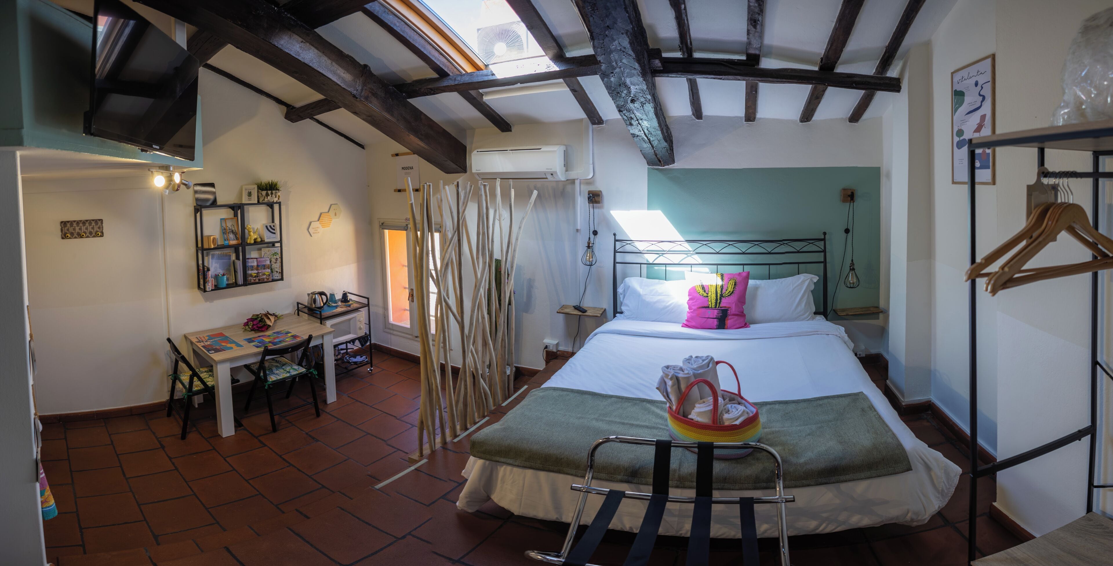 Comfort Apartment, Private Bathroom, City View