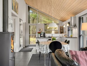 Dining - "Joske" - 2km from the sea by Interhome (Blokhus)