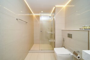 Exclusive Apartment, Non Smoking, City View | Bathroom - PVH - 2BR Burj Khalifa View - BurjRoyale (Dubai)