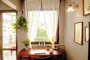 Interior - Cozy & Bright Urban Home in Center (İstanbul)