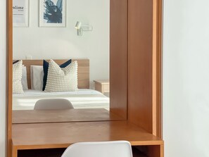 3 chambres, fer et planche à repasser, accès Internet, draps fournis