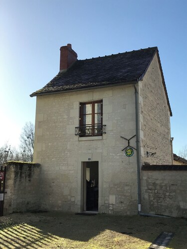 La Cour aux Moines" cottage in a quiet location with large garden
