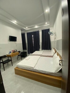 Basic Studio, Balcony, City View - Nha Nghi Phi Yen (Can Tho)