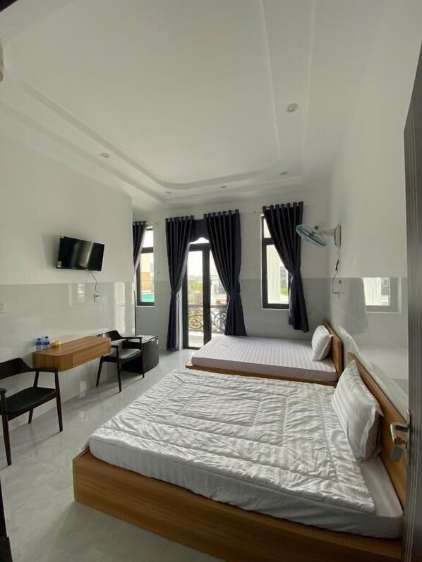 Basic Studio, Balcony, City View - Nha Nghi Phi Yen (Can Tho)