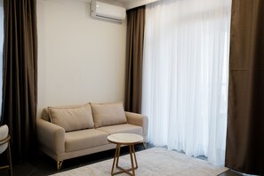 Family Double Room, Sea View | Living area - Elite Family Residence (Batumi)