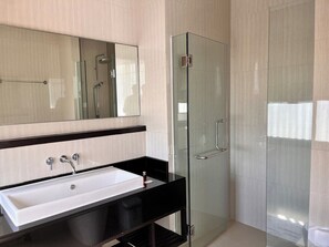 Bidet