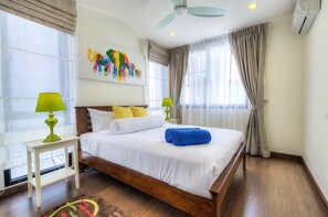 5 bedrooms, iron/ironing board, WiFi, bed sheets - 5bdr Pool Villa LagunaPark 65/45 (Tambon Choeng Thale)