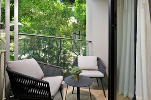 Property grounds - 2bdr Apartment Bang Tao Beach (Tambon Choeng Thale)