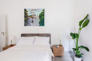 1 bedroom, iron/ironing board, WiFi, bed sheets - Artistic Oasis in Vatican (Roma)
