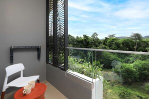 Property grounds - 1-bedroom apartment near Bangtao | CapitalPro (Choeng Thale)