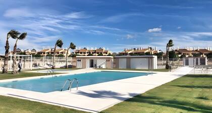 Apartment Spanish Village with Mountain View, Wi-Fi and Air Conditioning