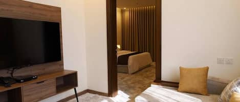 Deluxe Suite, 1 Bedroom | Interior