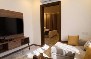 Deluxe Suite, 1 Bedroom | Interior