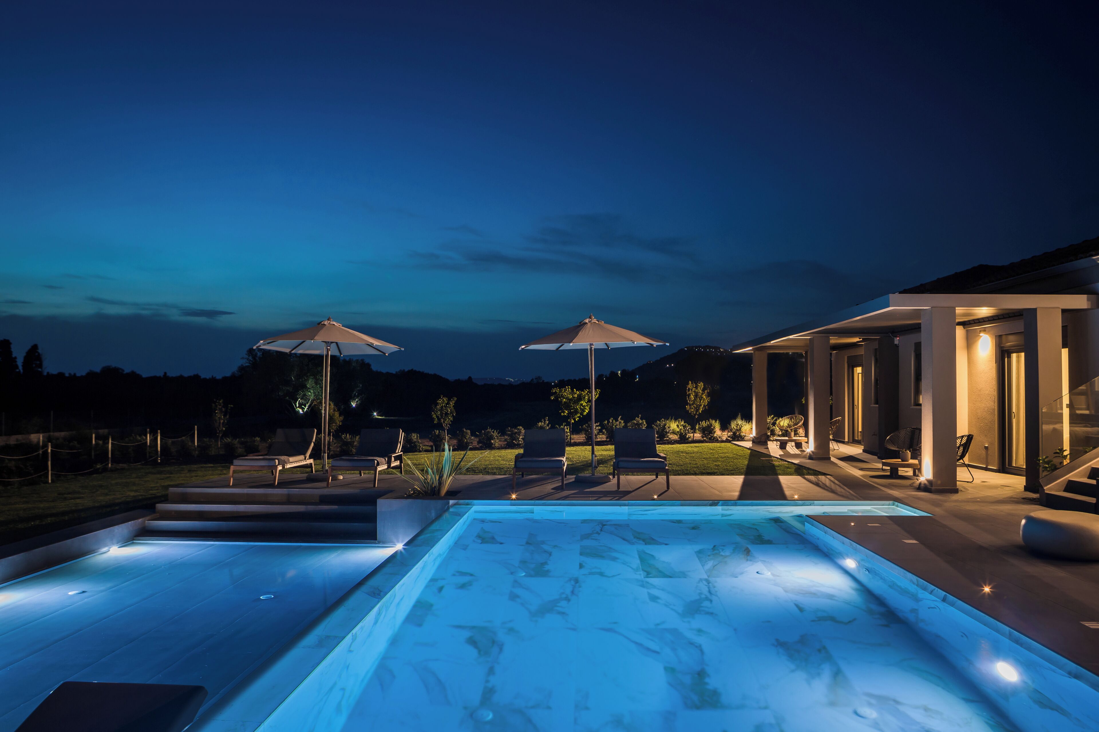 Avgi Luxury Villa | Kolam renang