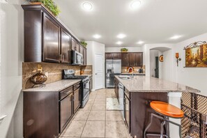 Room | Private kitchen - Cypress - Private Bedroom in Shared Home (Cypress)