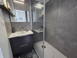 Bathroom - Cottage with parking - 5 guests (L'Aiguillon-la-Presqu'île)