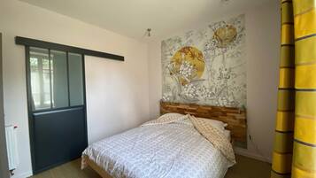 1 bedroom, WiFi, bed sheets