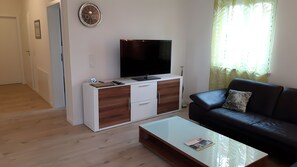 TV - Apartment “Herrmanns Ferienhaus” with Wi-Fi (Schlüsselfeld)