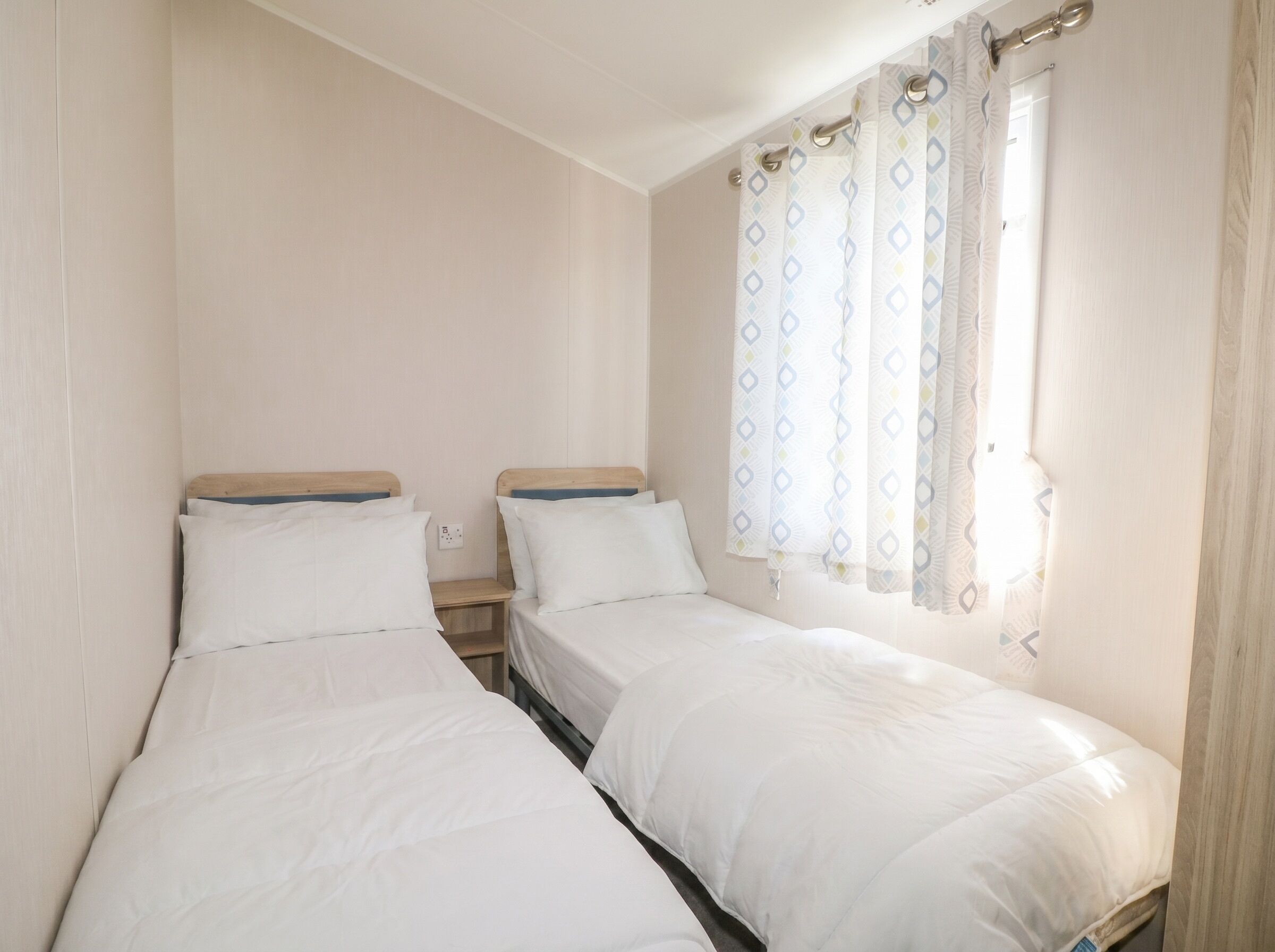 3 bedrooms, individually decorated, individually furnished