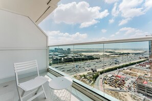 Exclusive Studio, Non Smoking, City View | Property grounds - PVH - Al Jawhara - Charming Studio (Dubai)