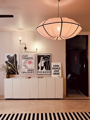 Interior - ONEOFF - The South Delhi Edition (New Delhi)