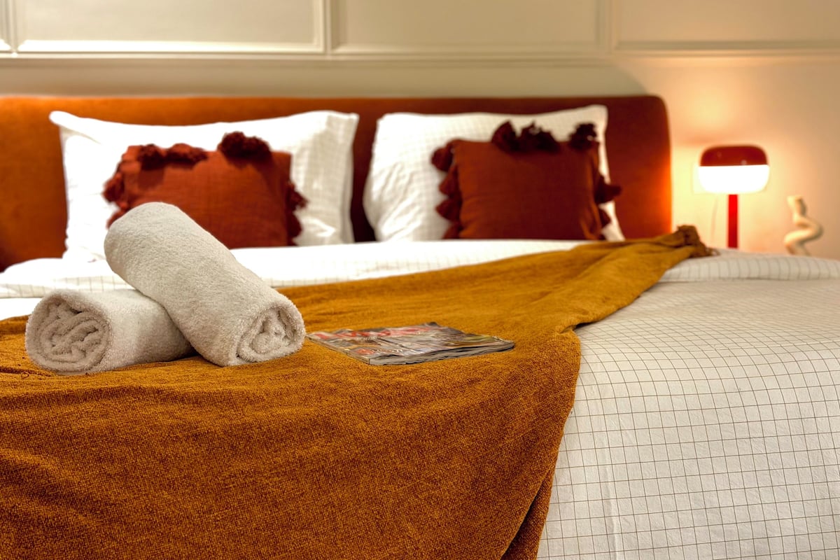 Luxury Suite, Balcony, City View