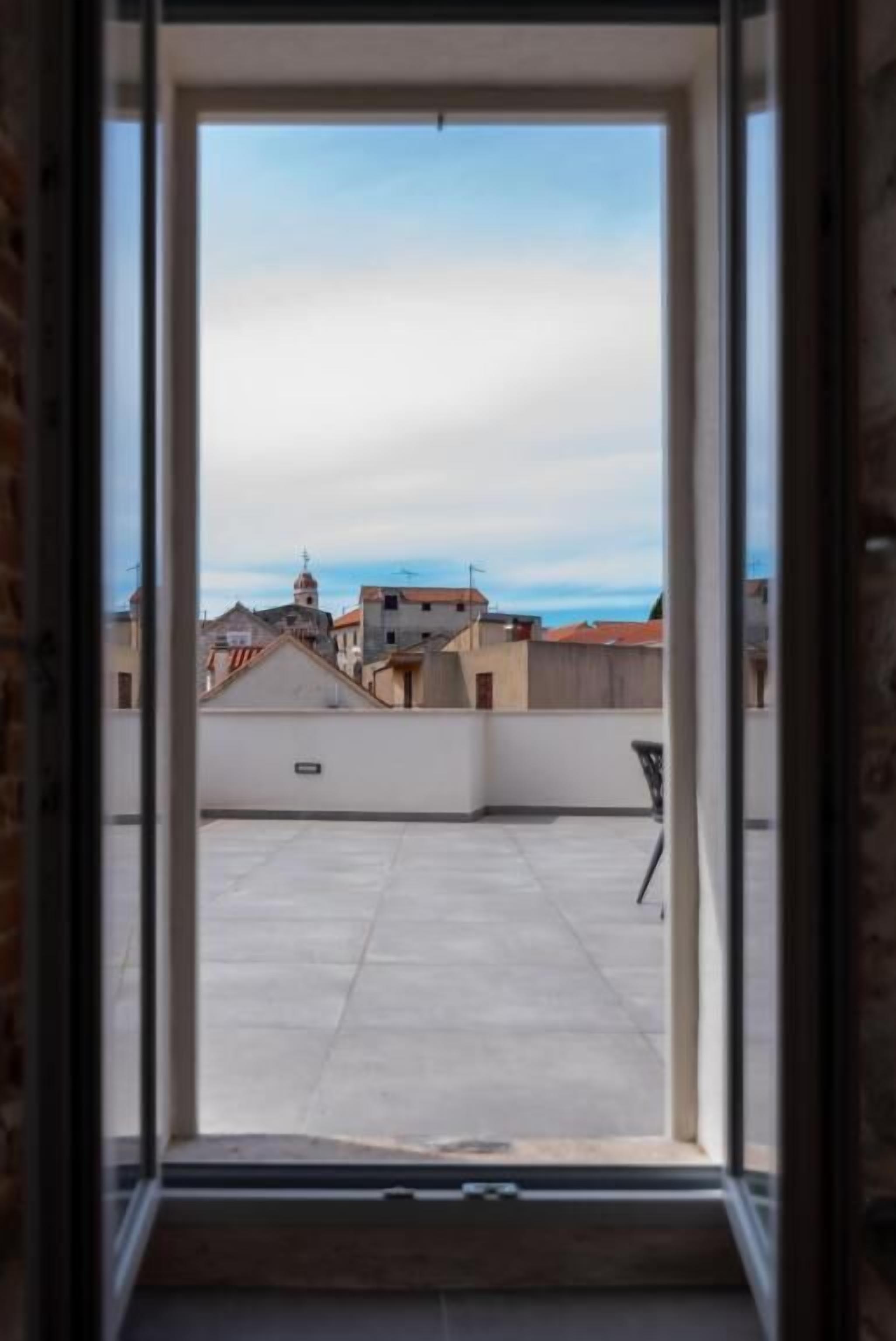 Double Room, Courtyard View | Interior